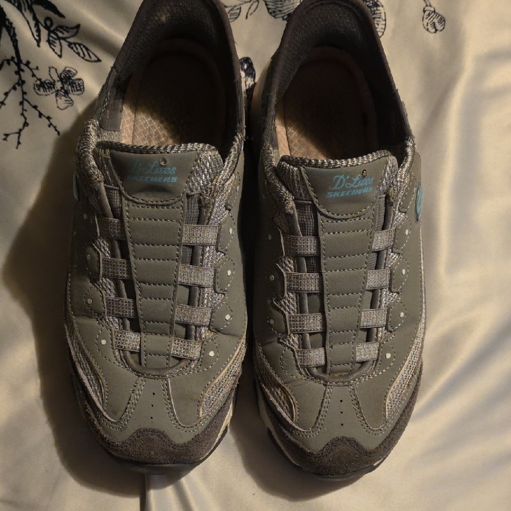 Skechers Gray Slip-ins with Sporty Design and Comfortable Sole WIDE Width